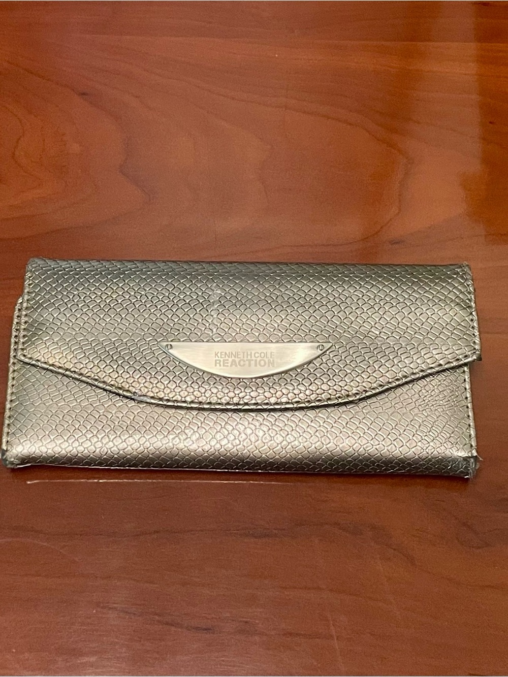 Kenneth Cole Reaction Metallic Silver Textured Fold-Over Wallet/Clutch